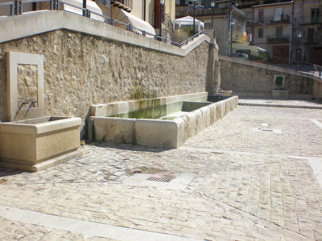 Casa Salvaggio Hotel Grotte  Kültér fotó